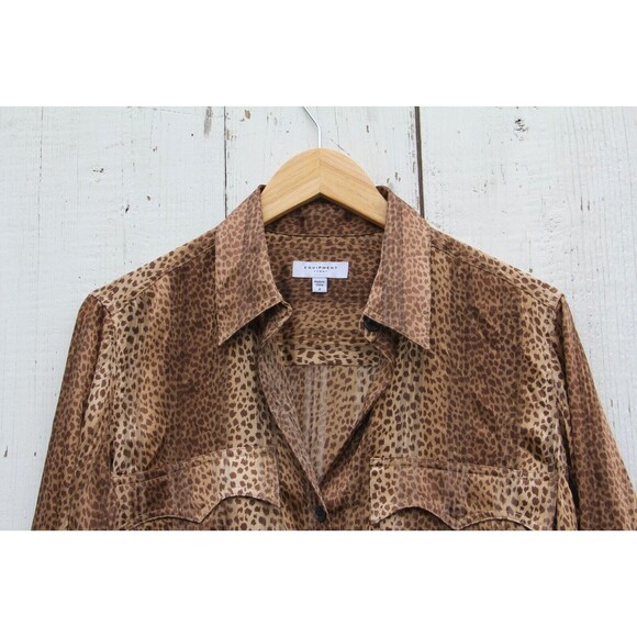 EQUIPMENT Femme Women's Leopard Silk Button Up Collared Long Sleeve Blouse Sz 4 - Picture 3 of 6